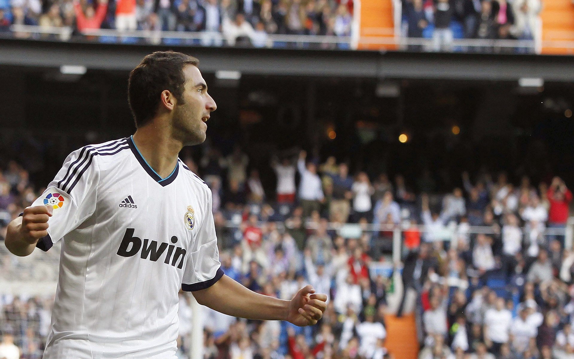 西甲明星对决：真技艺展现足球魅力，西甲明星都有哪些